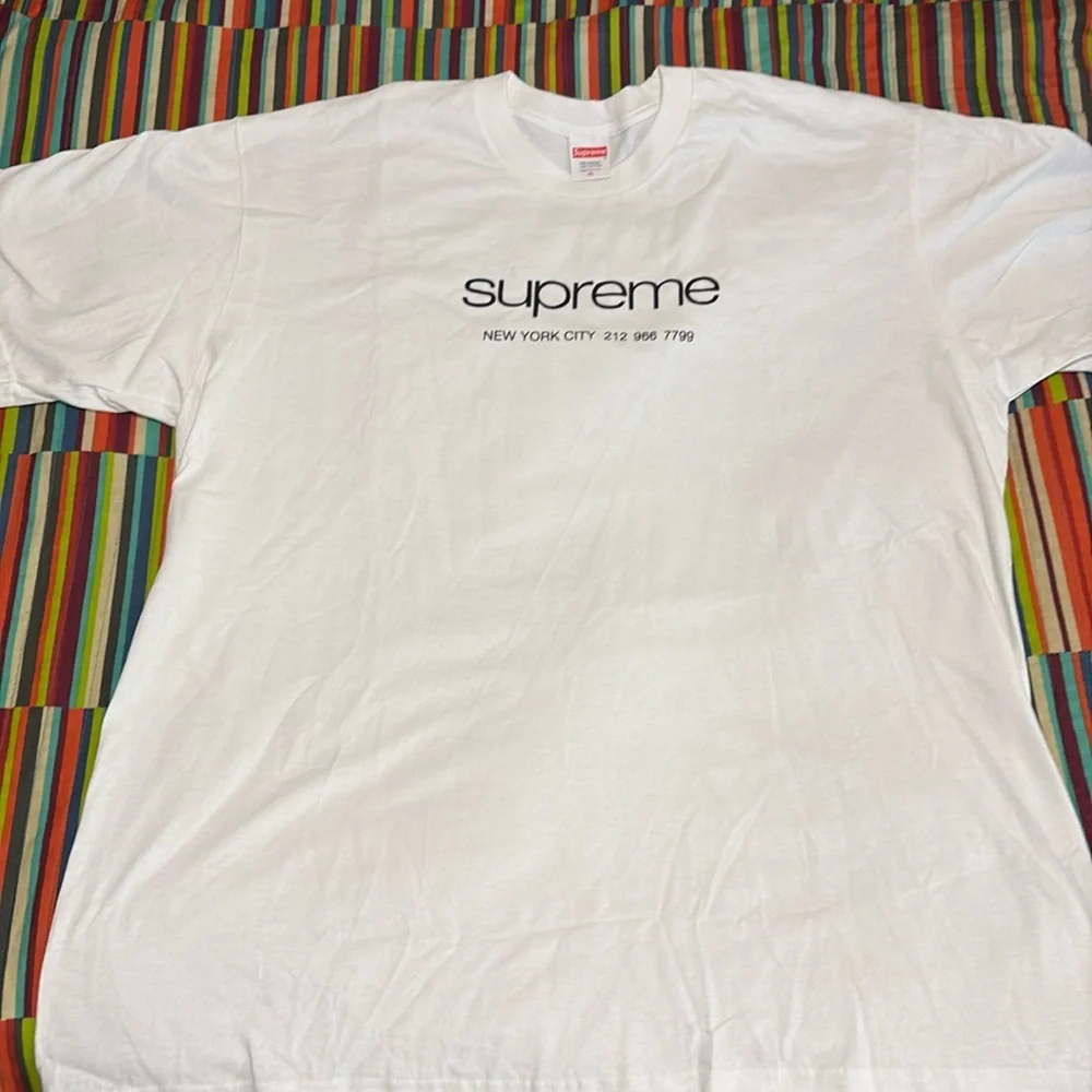 Supreme, New York City, graphic logo T-shirt, white black size XL brand new
